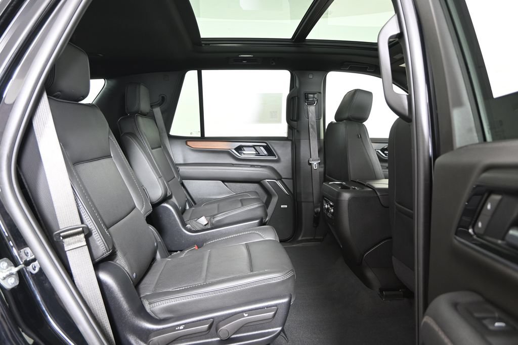 Used 2025 GMC Yukon Denali w/ Sun & Power Step Package AWD/4WD image 15