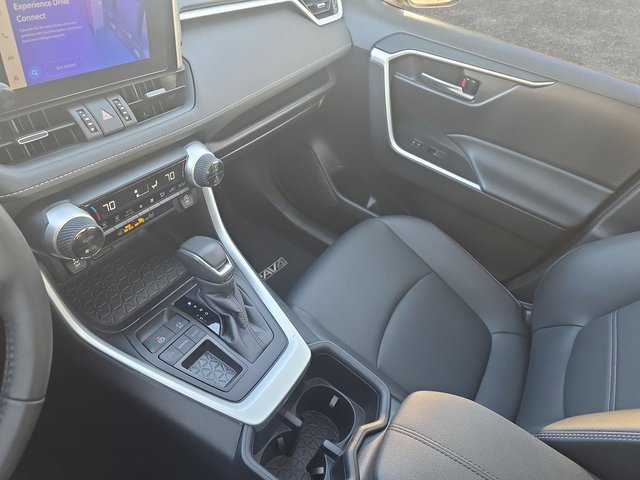 Used 2024 Toyota RAV4 XLE Premium image 25