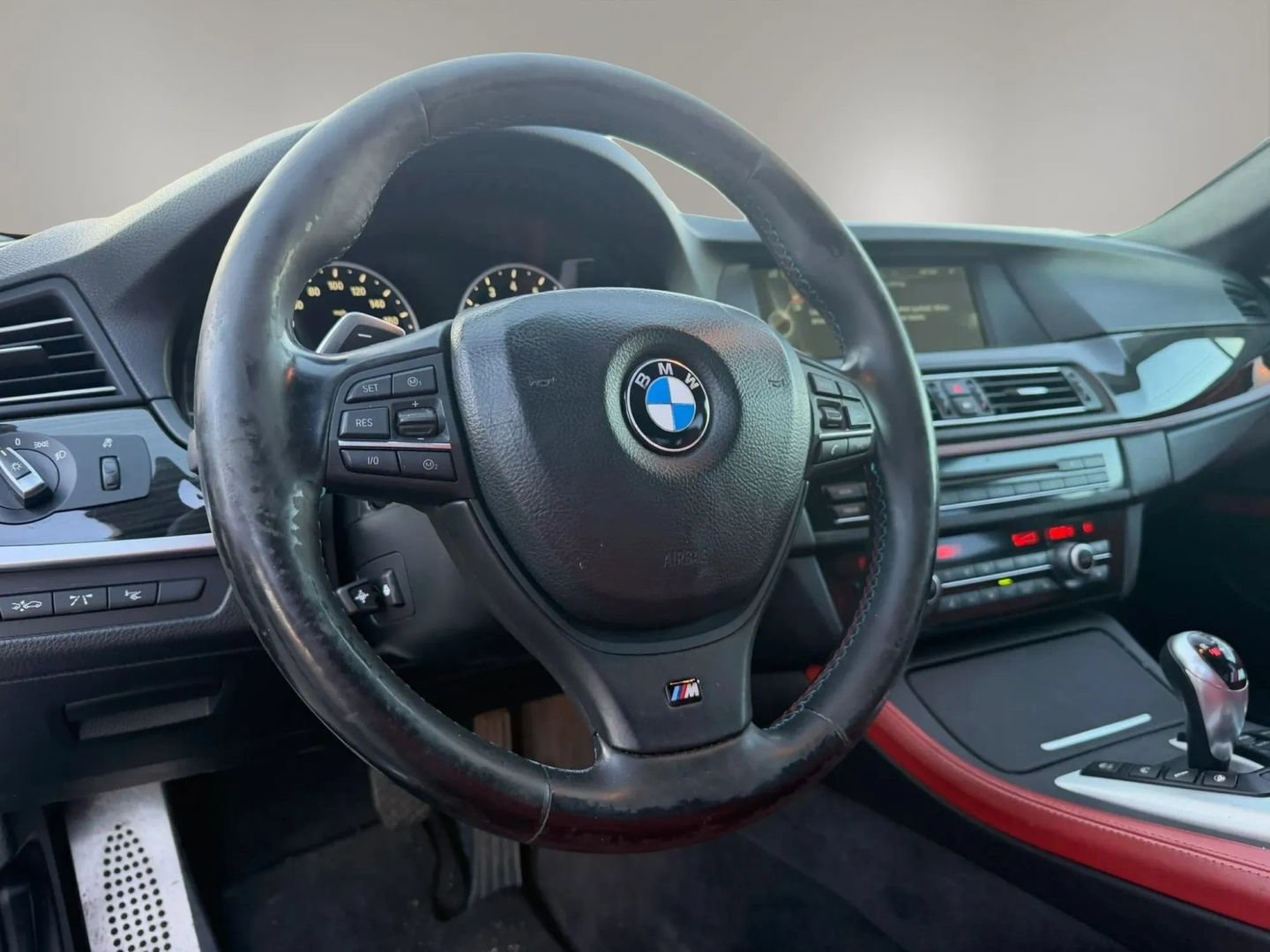 Used 2013 BMW M5 RWD image 11