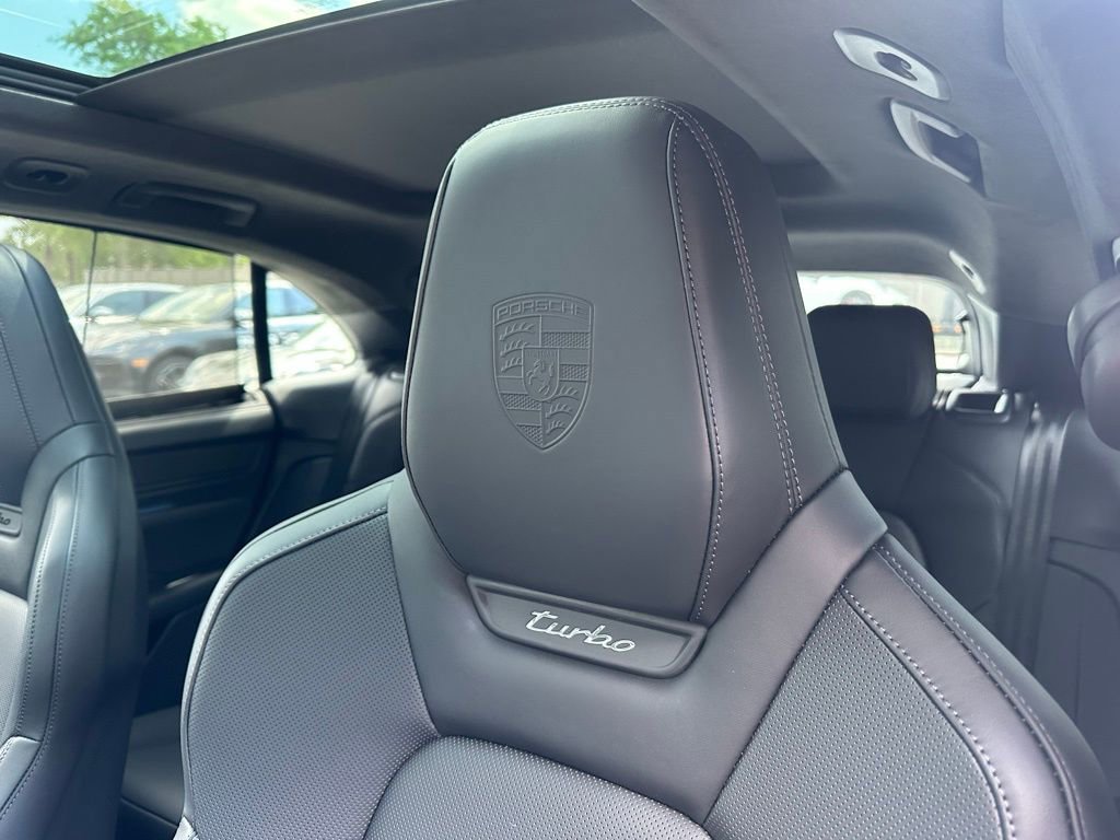 New 2026 Porsche Macan Turbo Electric AWD/4WD image 25