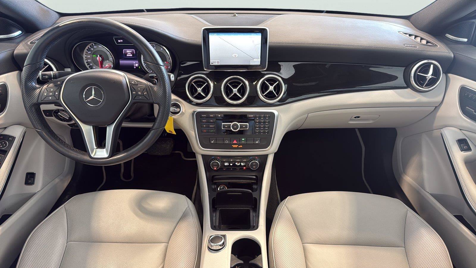 Used 2014 Mercedes-Benz CLA 250 image 13