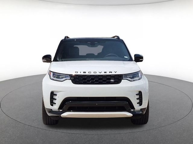 Used 2025 Land Rover Discovery Dynamic SE AWD/4WD image 2