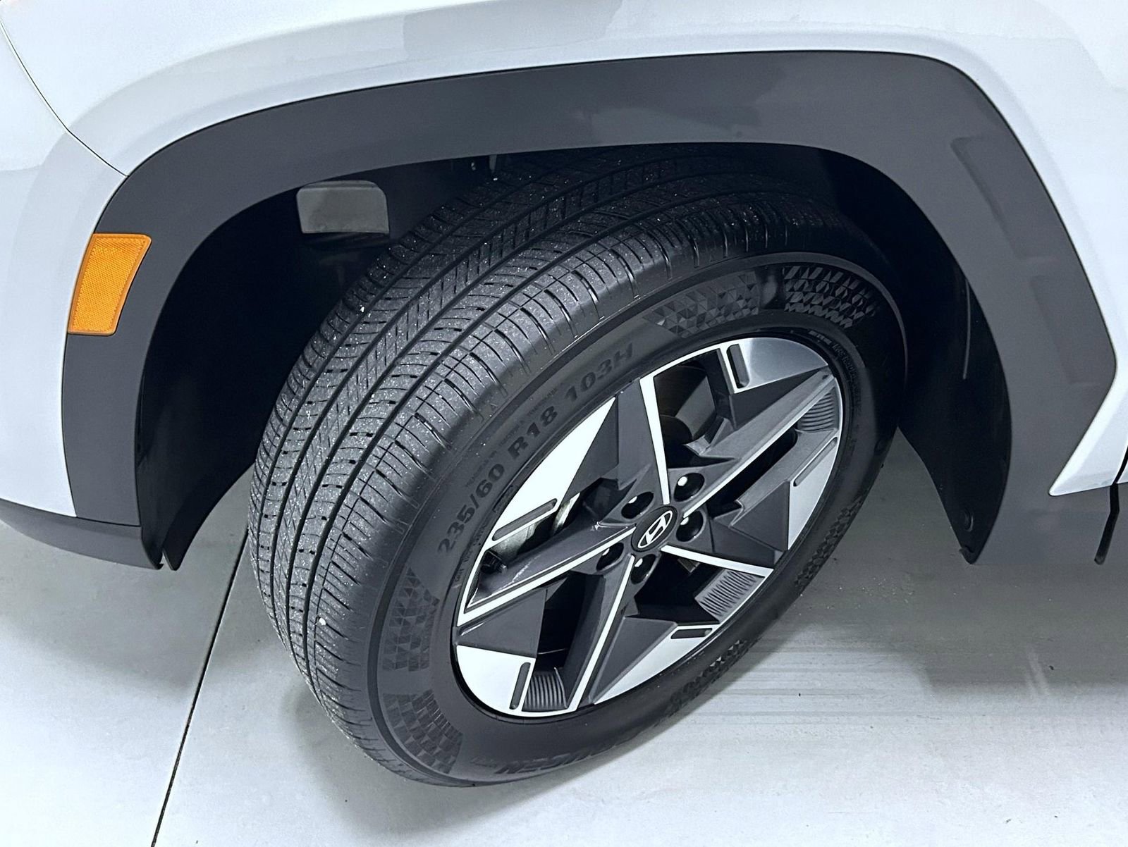 Used 2025 Hyundai Tucson SEL AWD/4WD image 23