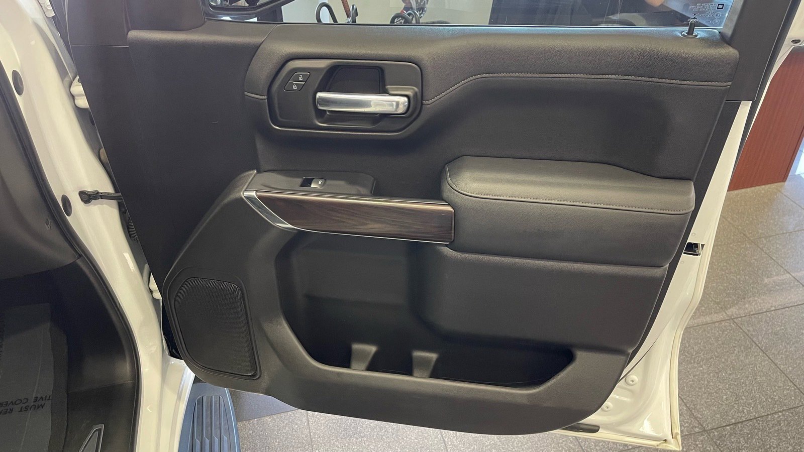 Used 2019 GMC Sierra 1500 SLT w/ SLT Premium Package image 38