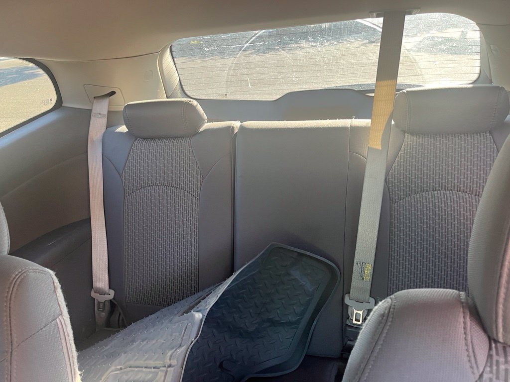 Used 2011 Chevrolet Traverse LT w/ Personal Connectivity Package FWD image 19