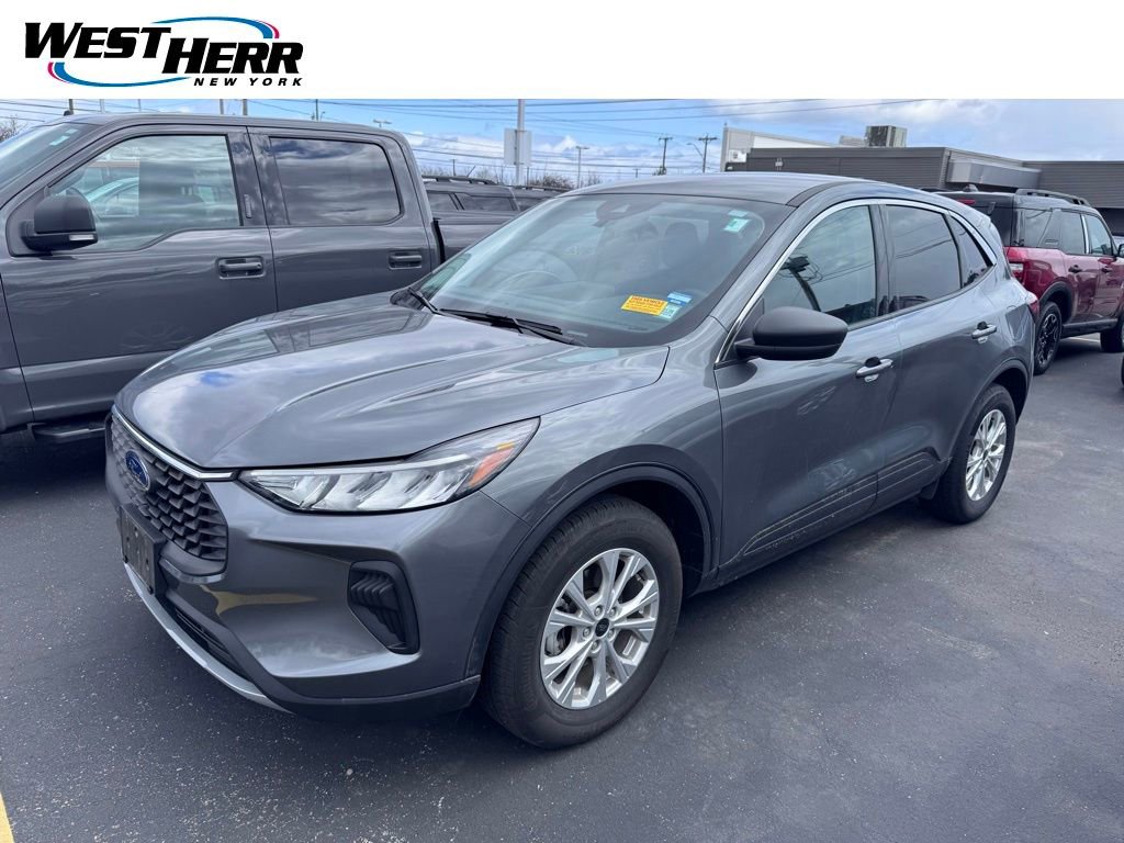 Used 2024 Ford Escape Active AWD/4WD image 1