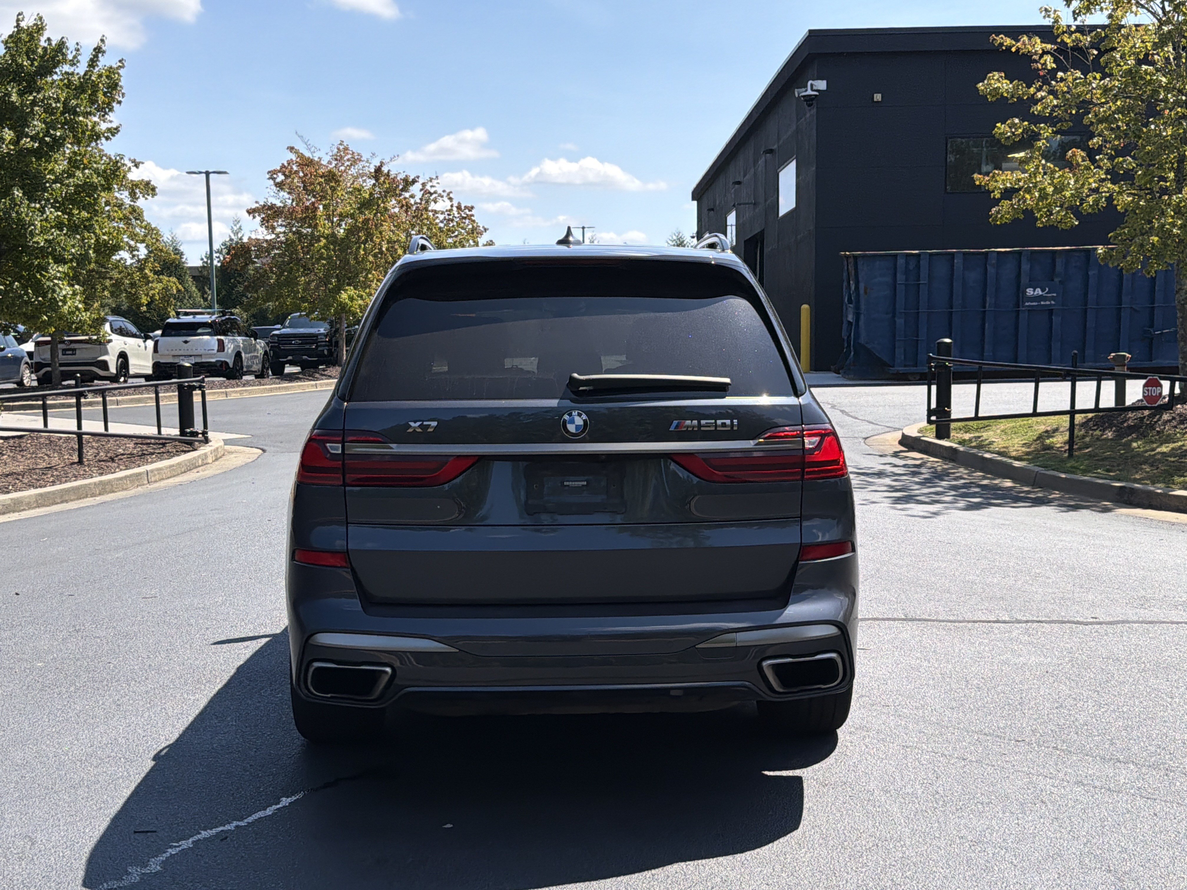 Used 2022 BMW X7 M50i w/ Dynamic Handling Package AWD/4WD image 14