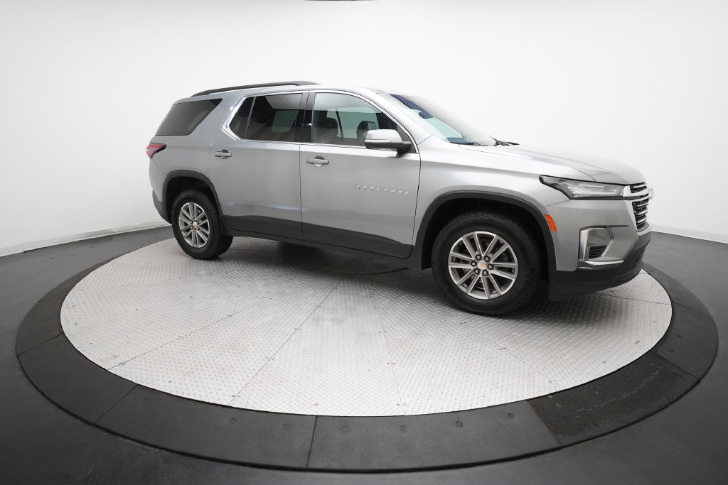Used 2023 Chevrolet Traverse LT w/ LPO, Floor Liner Package AWD/4WD image 35