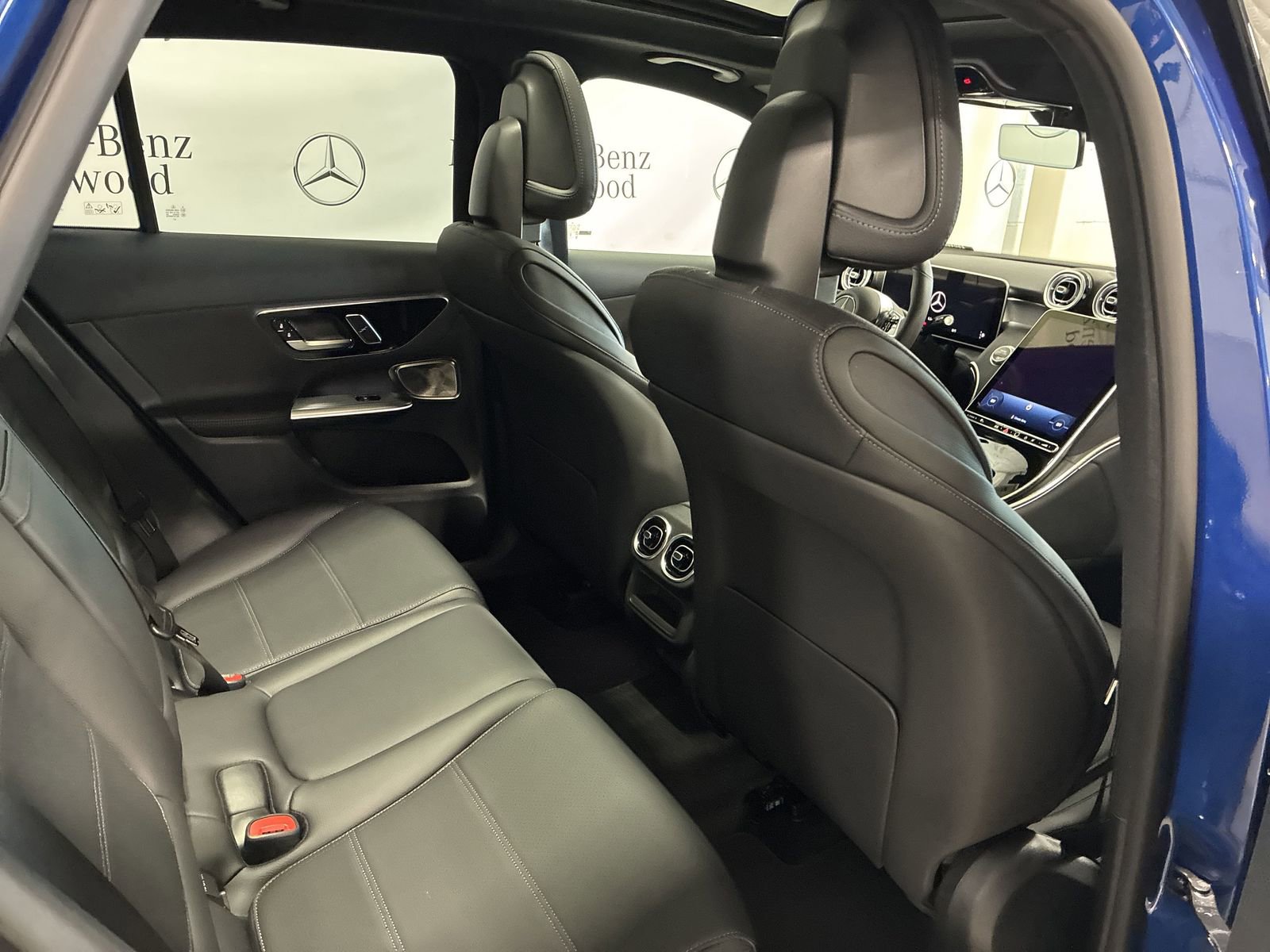 New 2025 Mercedes-Benz GLC 300 4MATIC image 22