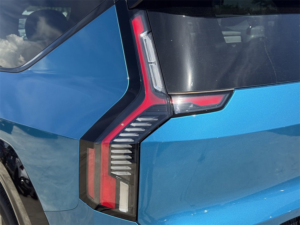 New 2026 Kia EV9 Land w/ Nightfall Edition Package image 11