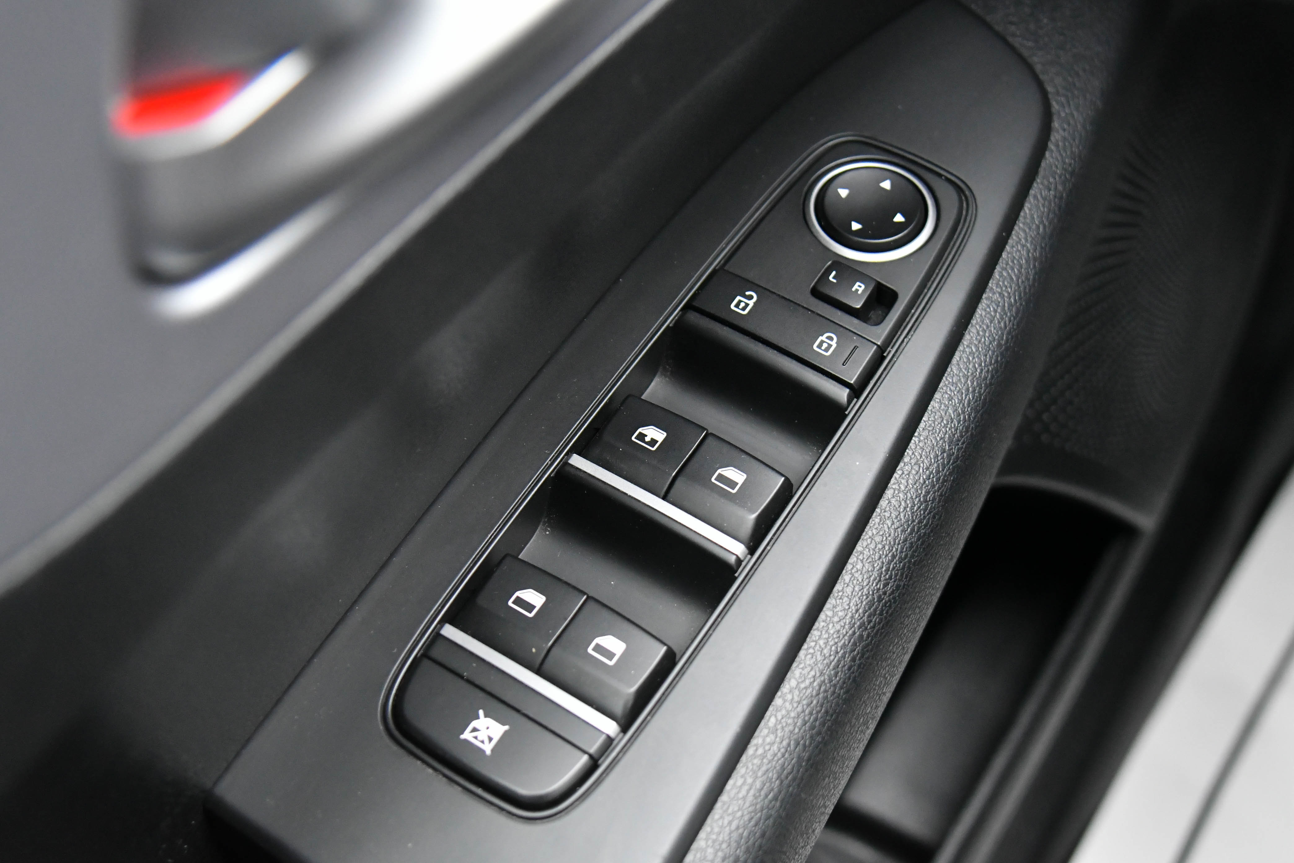 Used 2024 Kia Forte LXS image 27