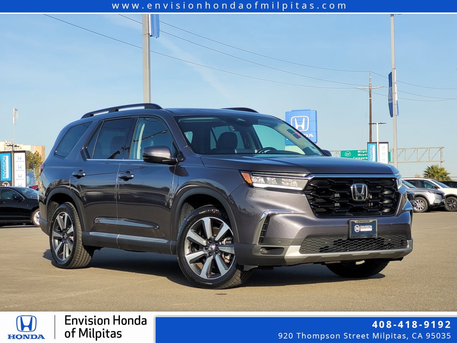 Certified 2024 Honda Pilot Touring image 1