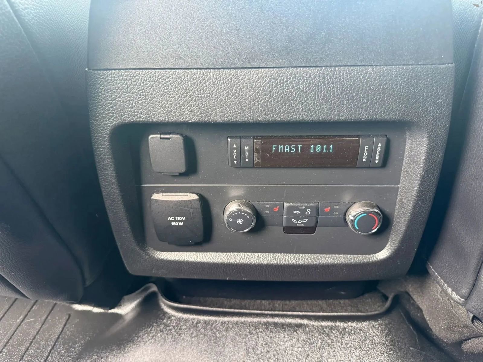 Used 2017 Ford Expedition Limited w/ Equipment Group 301A AWD/4WD image 40