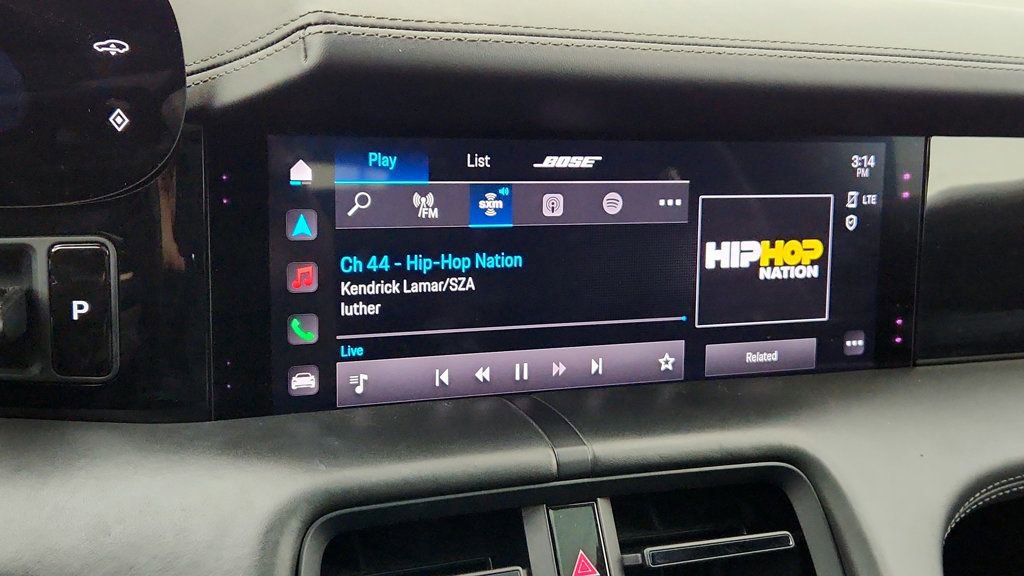 Used 2020 Porsche Taycan image 19