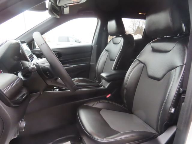 Used 2023 Jeep Compass Altitude w/ Convenience Group image 18