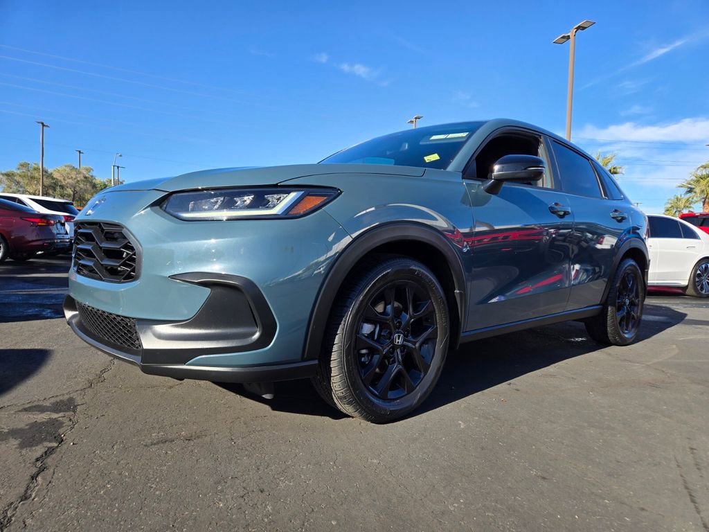 Used 2023 Honda HR-V Sport image 2