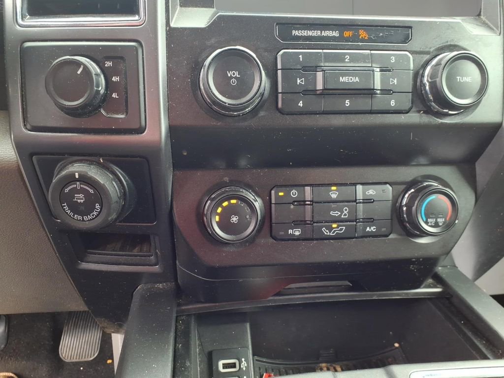 Used 2019 Ford F150 XLT w/ Trailer Tow Package image 22