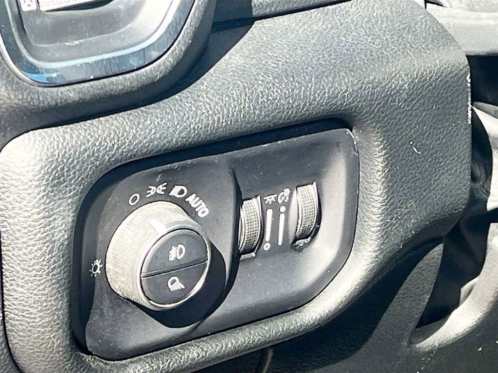 Used 2022 RAM 1500 Laramie image 10