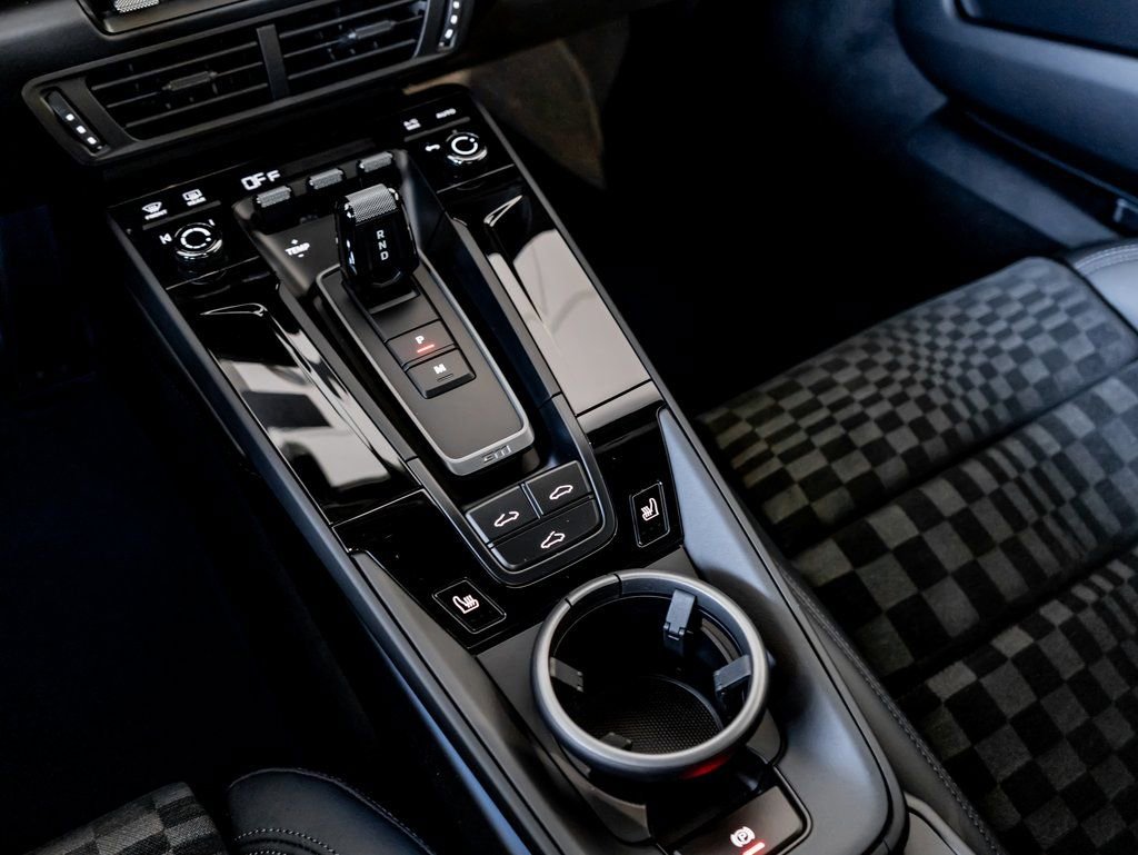 New 2026 Porsche 911 Carrera image 22