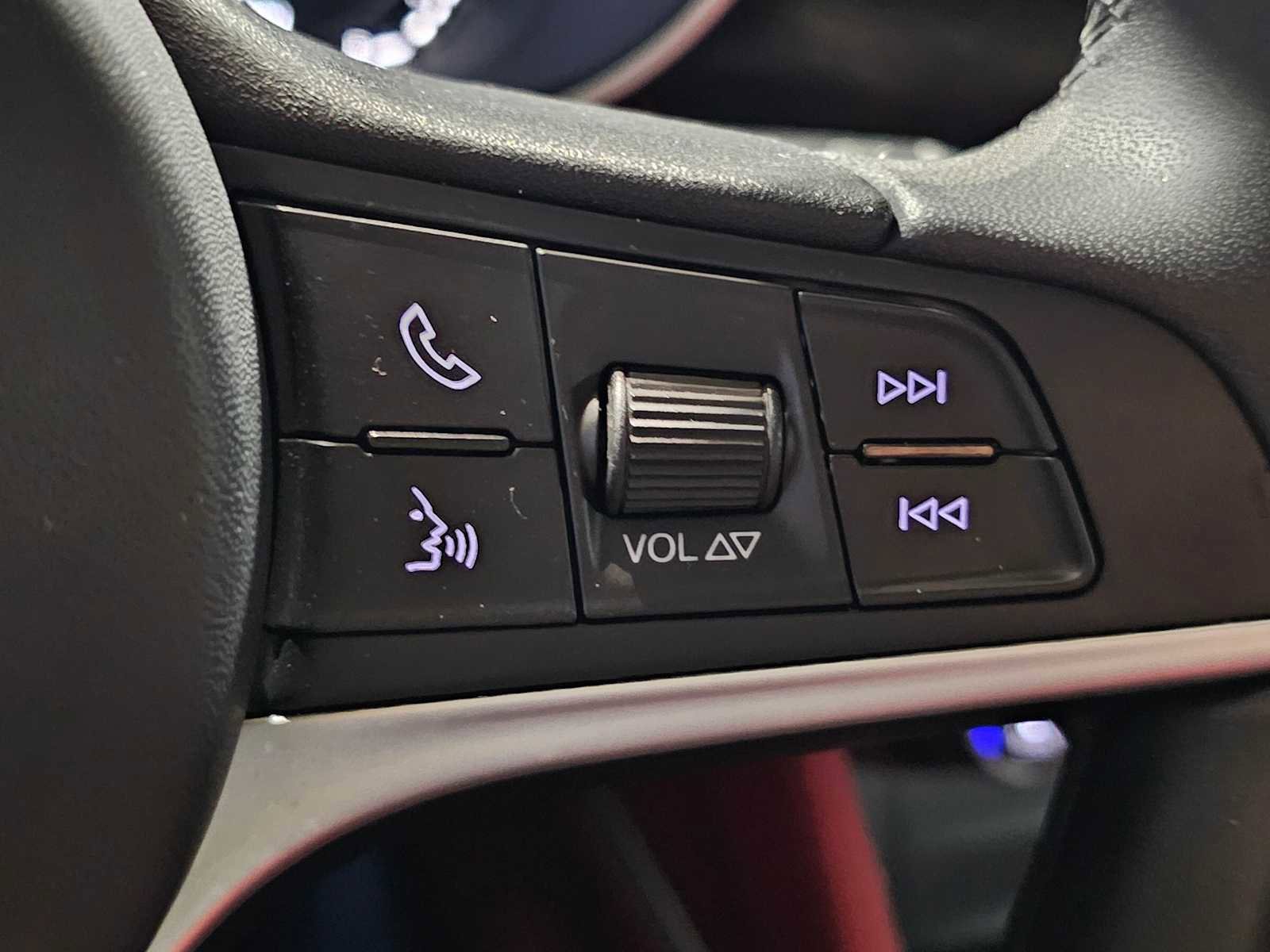 Used 2019 Alfa Romeo Stelvio image 28