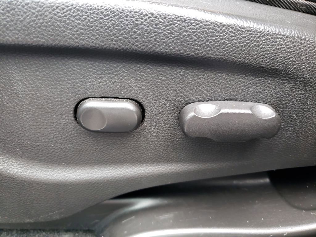 Used 2016 Chevrolet Trax LT w/ LT Convenience Package image 15