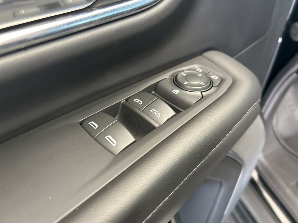 Used 2023 Chevrolet Suburban LS image 42