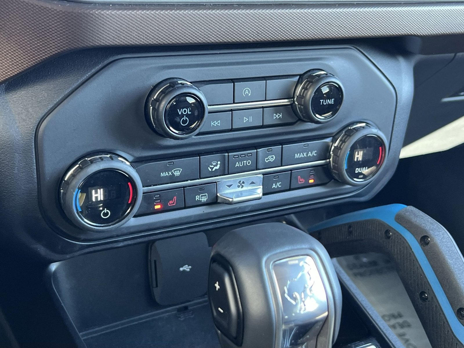 Used 2023 Ford Bronco Outer Banks image 22