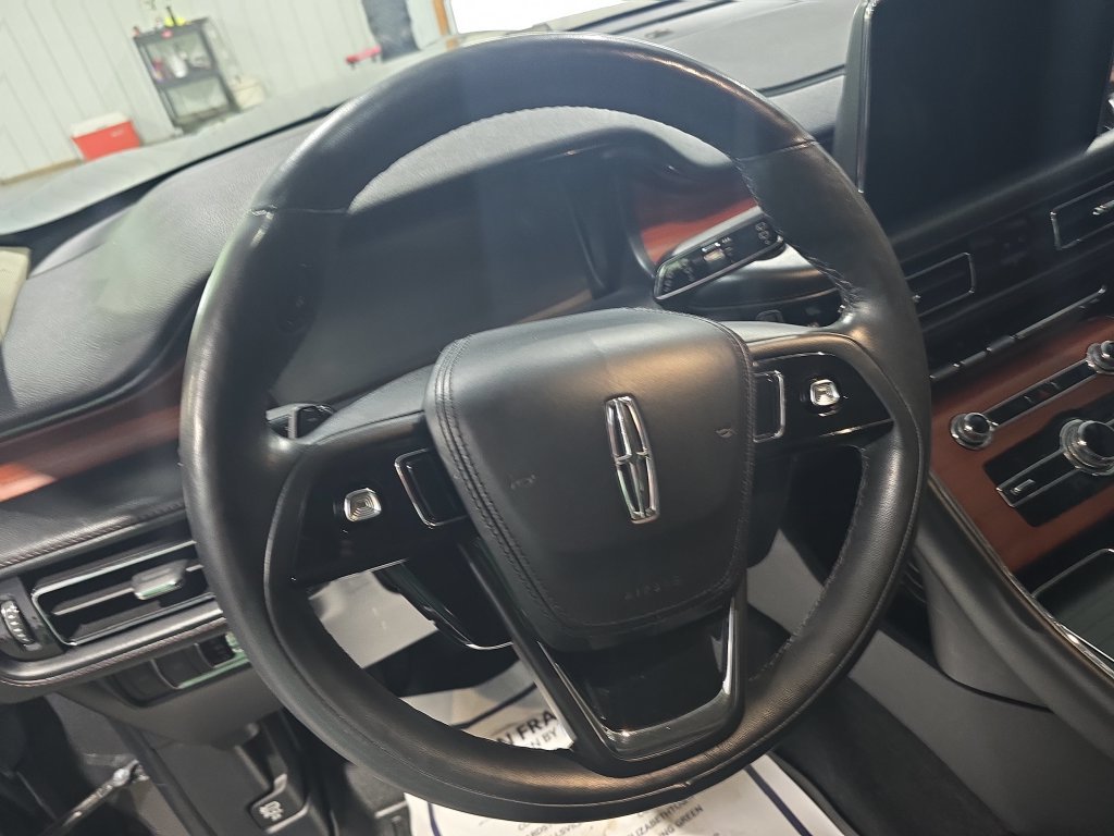 Used 2022 Lincoln Aviator Reserve w/ Elements Package Plus AWD/4WD image 17