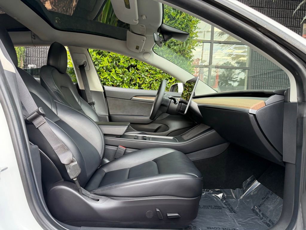 Used 2022 Tesla Model 3 Long Range AWD/4WD image 33