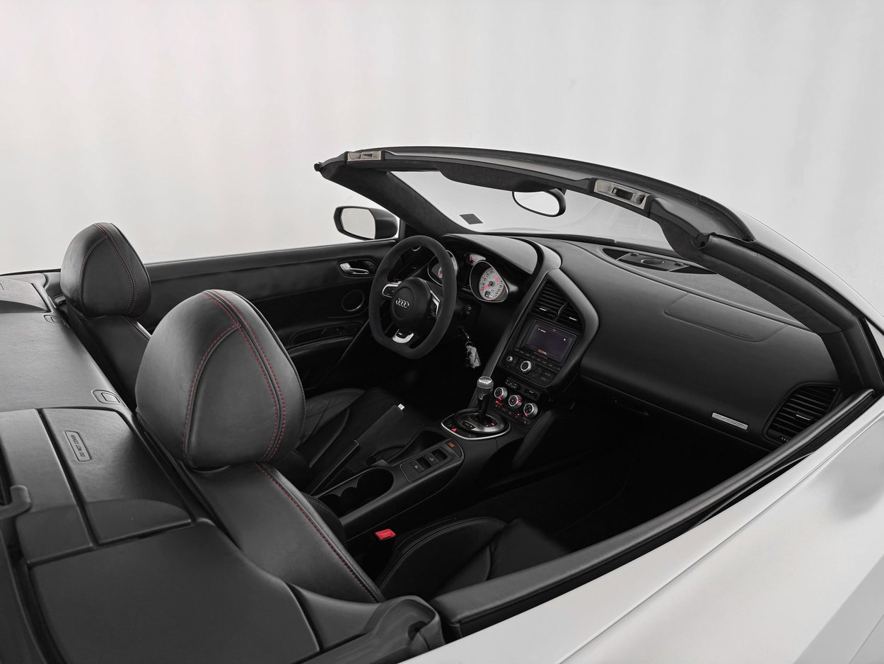 Used 2012 Audi R8 GT image 29