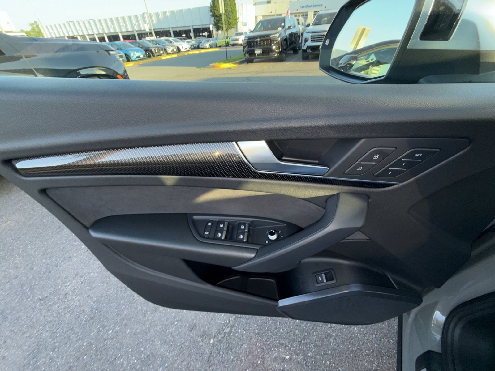 Used 2022 Audi SQ5 Premium w/ Convenience Package AWD/4WD image 15