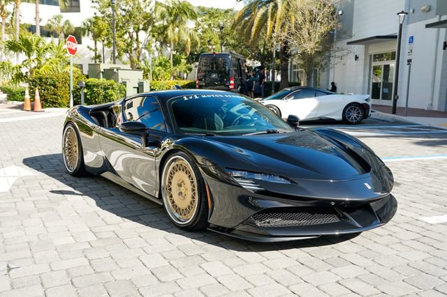 Used 2021 Ferrari SF90 Stradale image 38