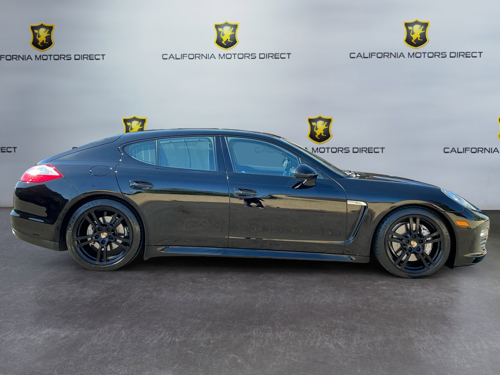 Used 2013 Porsche Panamera S image 4