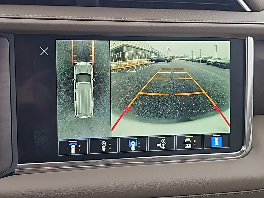 Used 2023 GMC Yukon Denali image 9