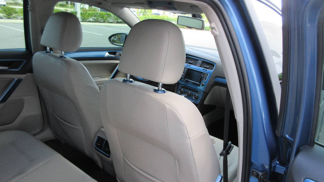 Used 2015 Volkswagen e-Golf SEL Premium FWD image 20