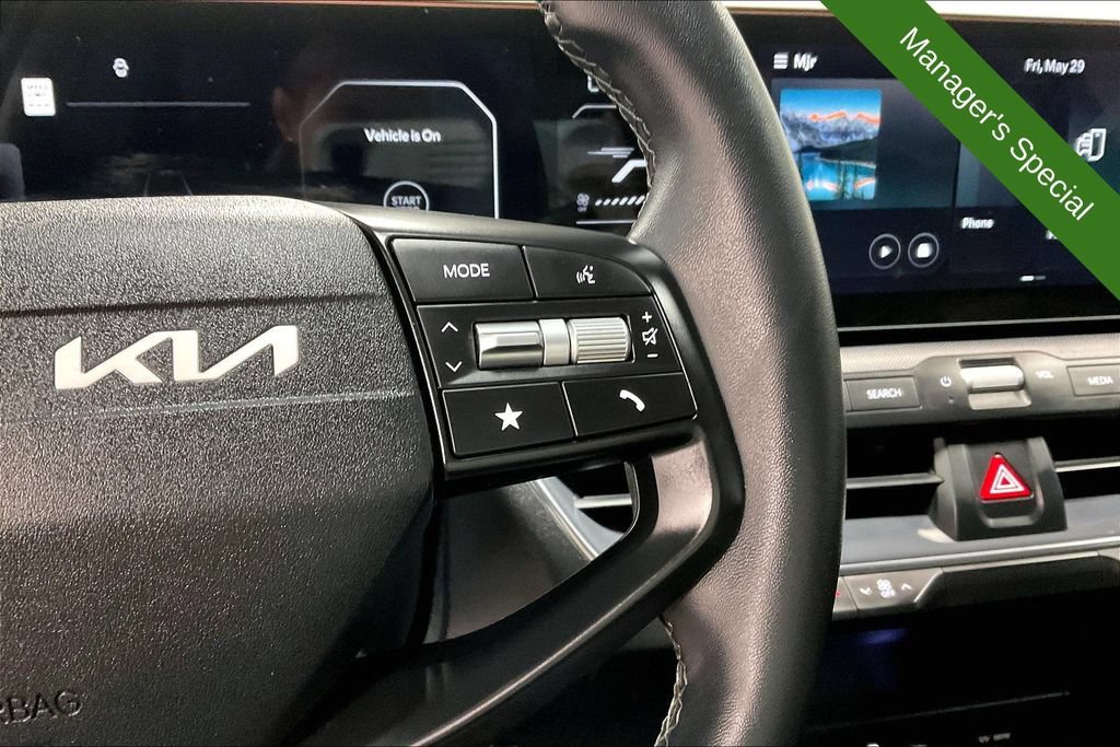 Used 2025 Kia K4 EX FWD image 25
