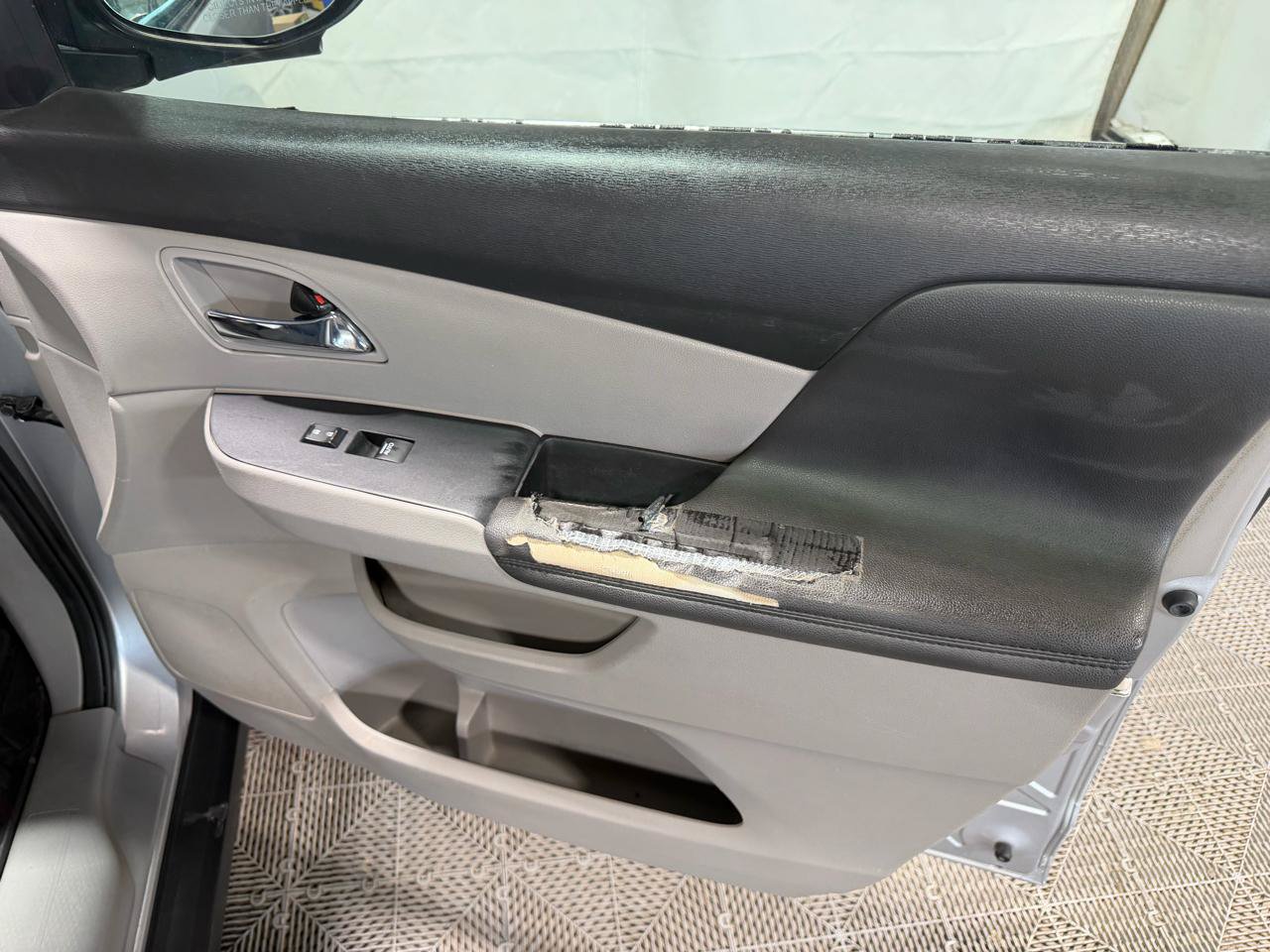 Used 2015 Honda Odyssey EX-L image 14
