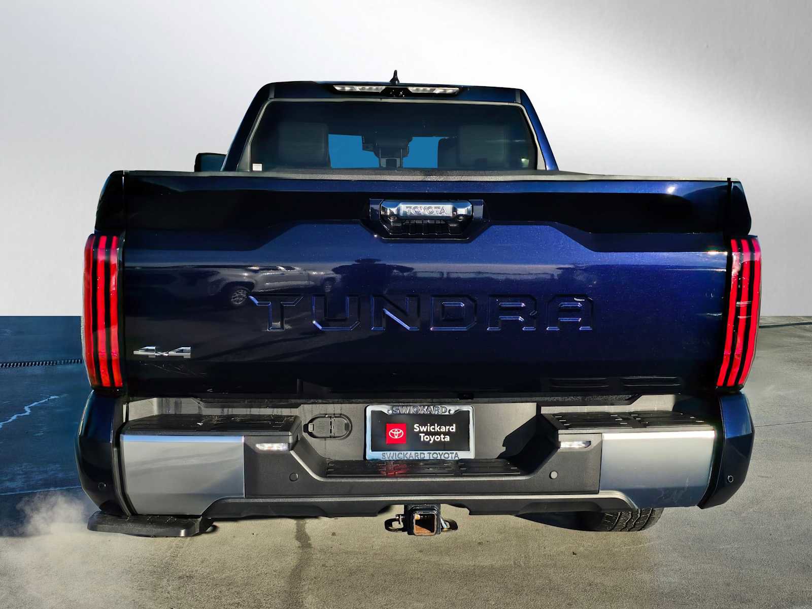 Used 2023 Toyota Tundra Limited w/ TRD Off-Road Package image 4