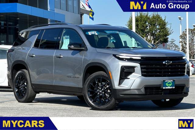 Certified 2024 Chevrolet Traverse LT w/ Midnight/Sport Edition