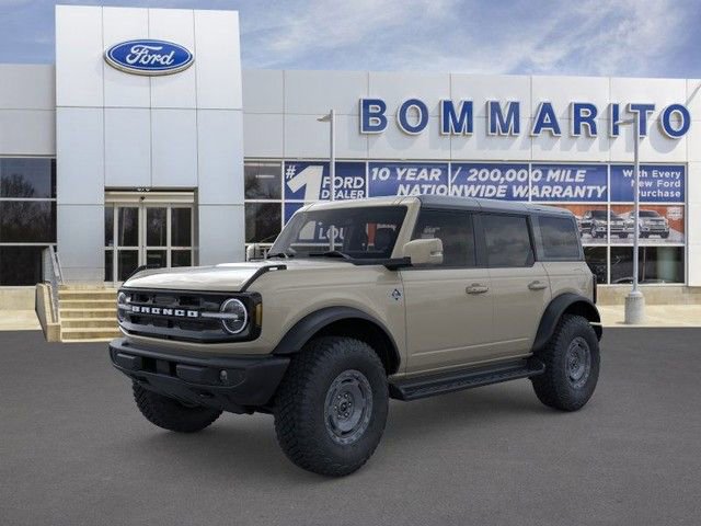 New 2025 Ford Bronco Outer Banks w/ Sasquatch Package image 1