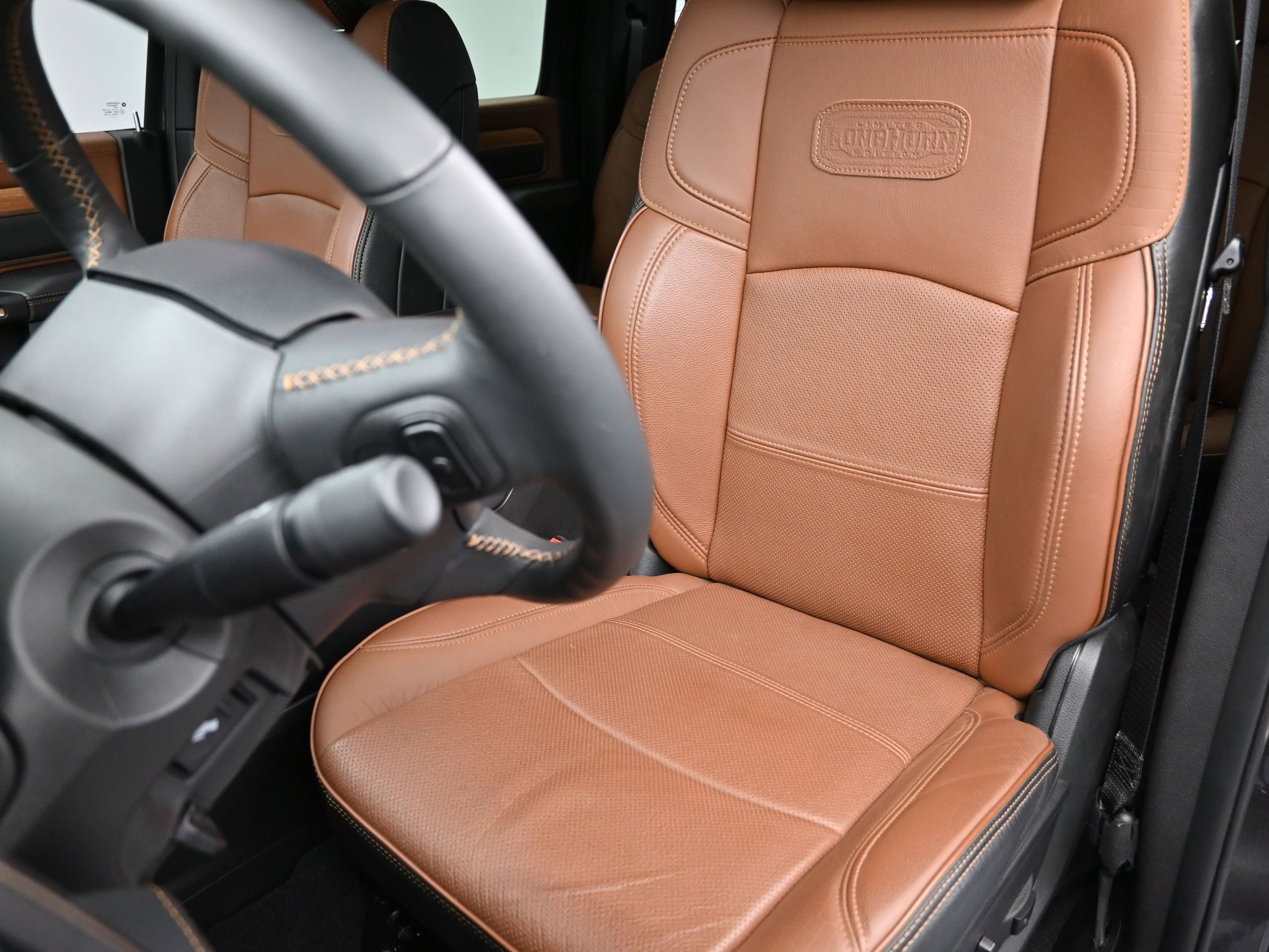 Used 2023 RAM 2500 Limited image 21