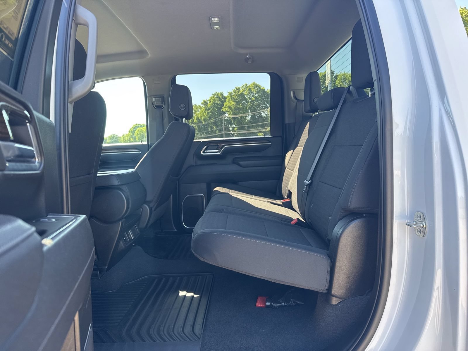 Used 2025 Chevrolet Silverado 2500 LT w/ Safety Package AWD/4WD image 19