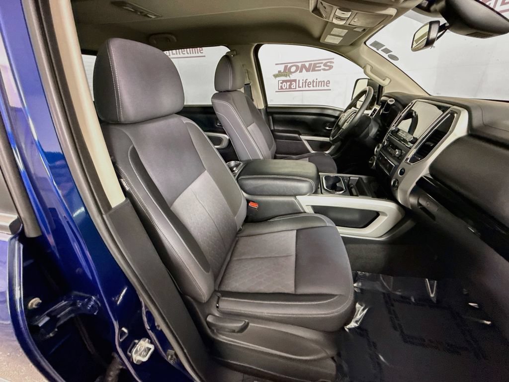 Certified 2021 Nissan Titan SV w/ SV Convenience Package AWD/4WD image 32