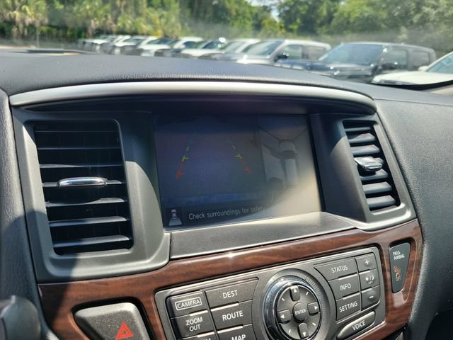 Used 2016 Nissan Pathfinder SL w/ SL Tech Package FWD image 29