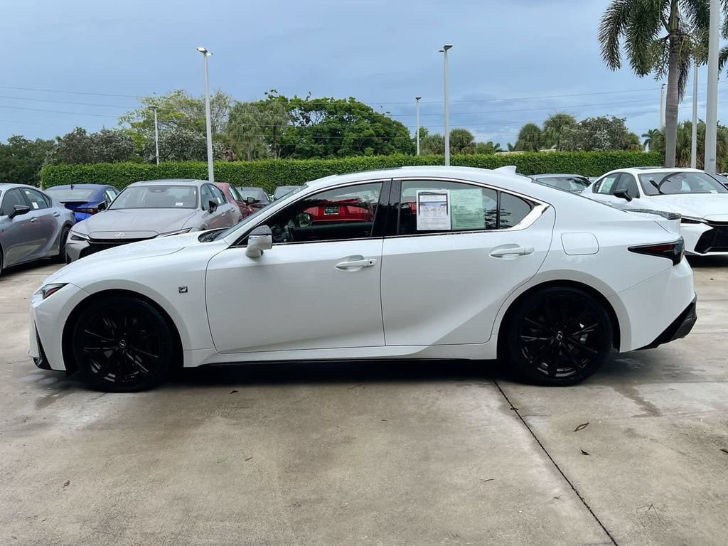 Certified 2022 Lexus IS 350 F Sport RWD image 4
