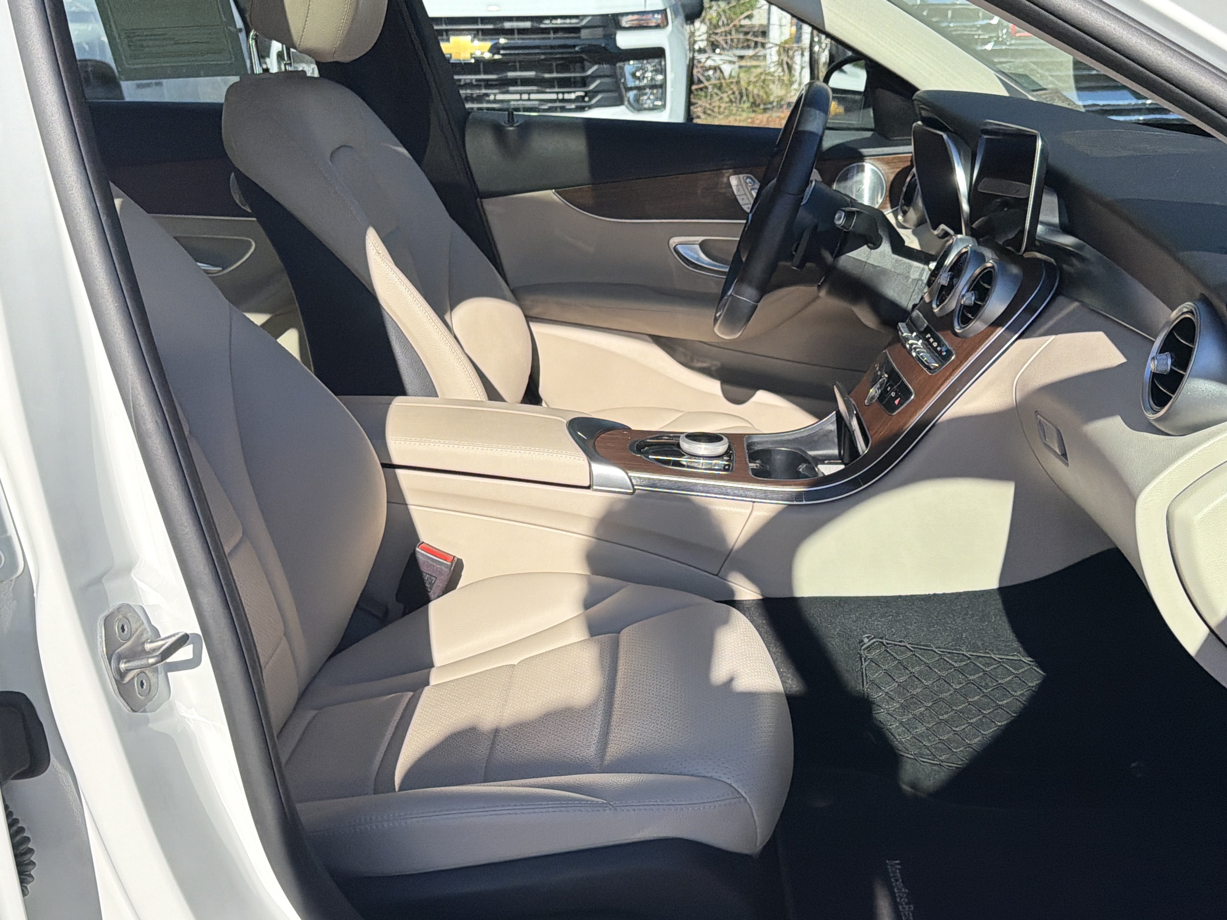 Used 2021 Mercedes-Benz C 300 4MATIC Sedan image 35