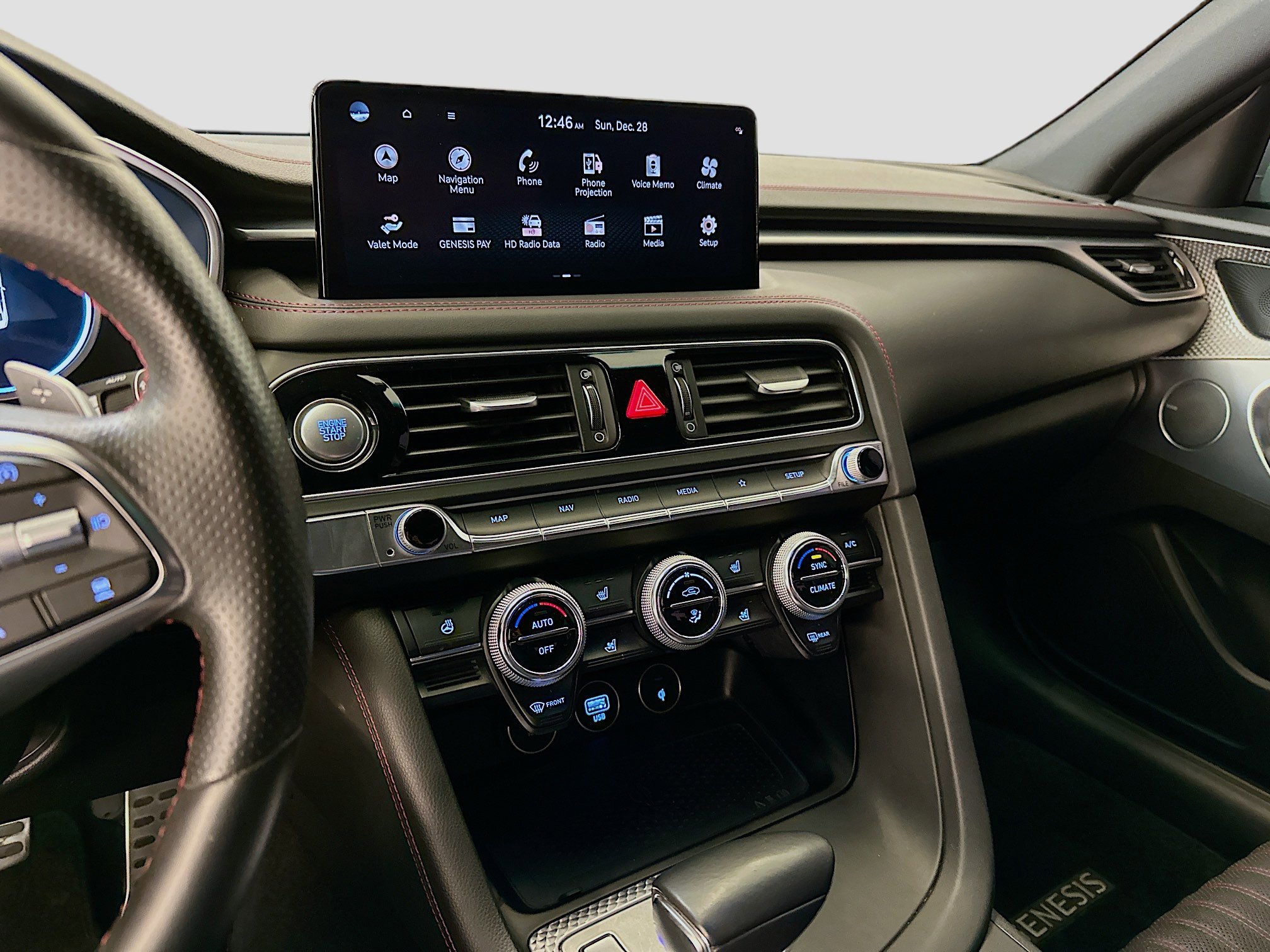 Used 2023 Genesis G70 2.0T w/ Sport Prestige Package image 26