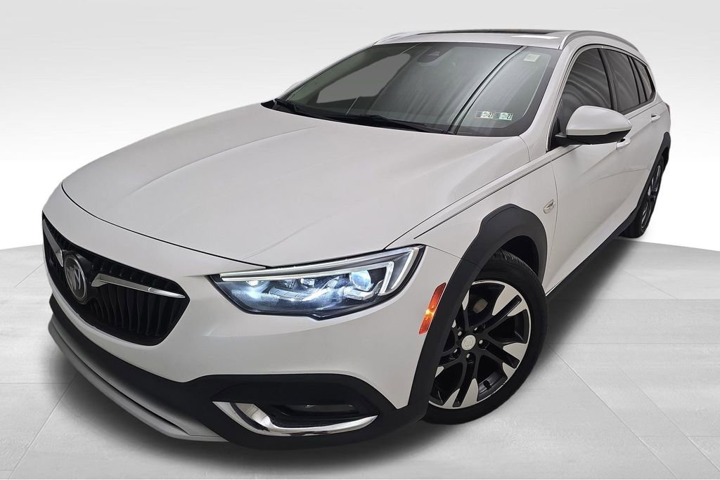 Used 2019 Buick Regal Essence w/ Driver Confidence Package I