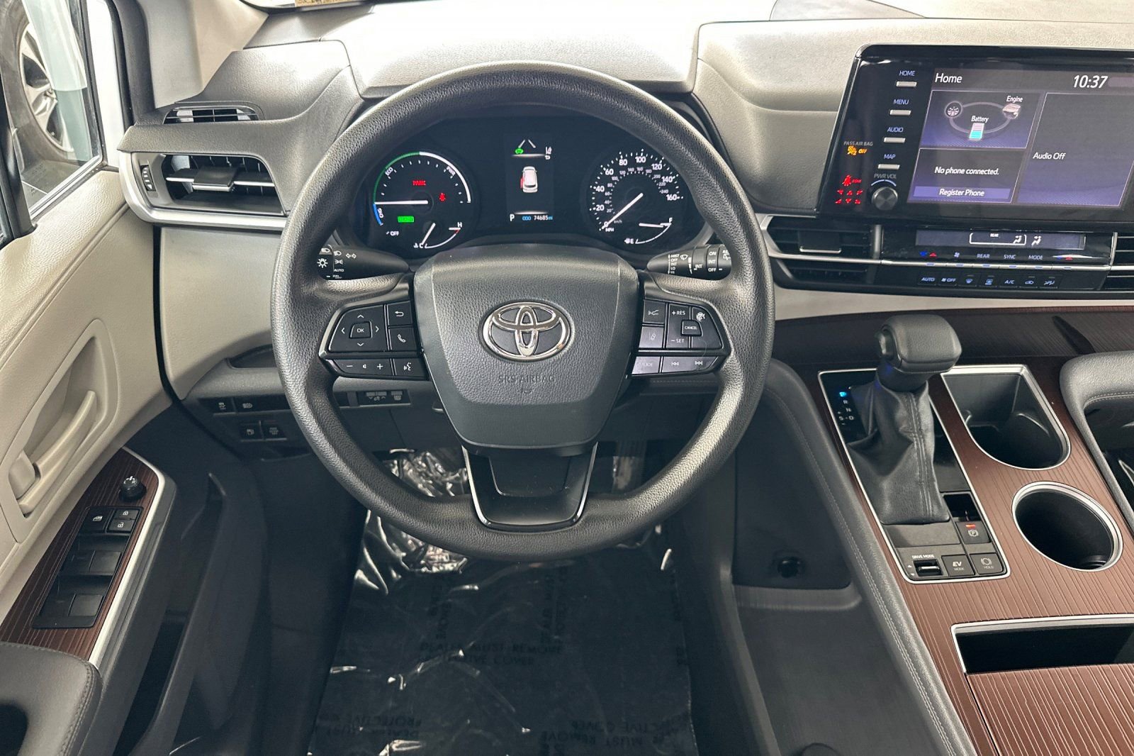 Certified 2023 Toyota Sienna LE FWD image 15