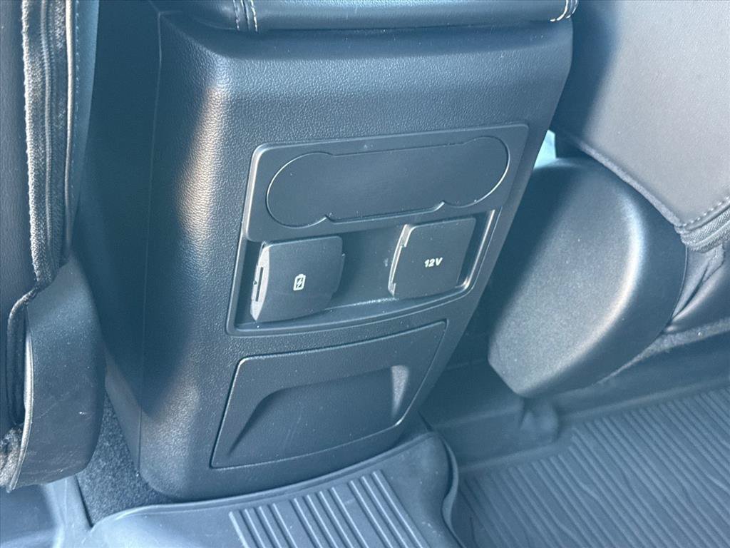Used 2023 Ford Explorer XLT w/ Equipment Group 202A AWD/4WD image 12